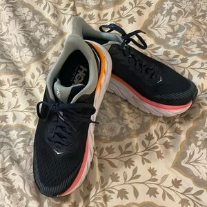 Hoka One One Practically New running shoes Sz. 6